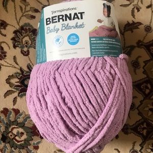 10.5 oz skein of yarn in the color hazy orchid